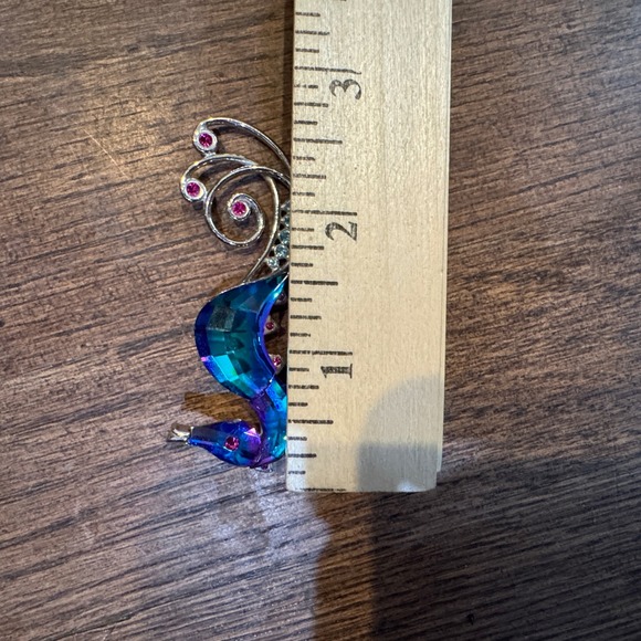 Authentic Swarovski Peacock Blue Crystal Seahorse Mens Brooch 3 in 16g Lapel Pin - Picture 8 of 10